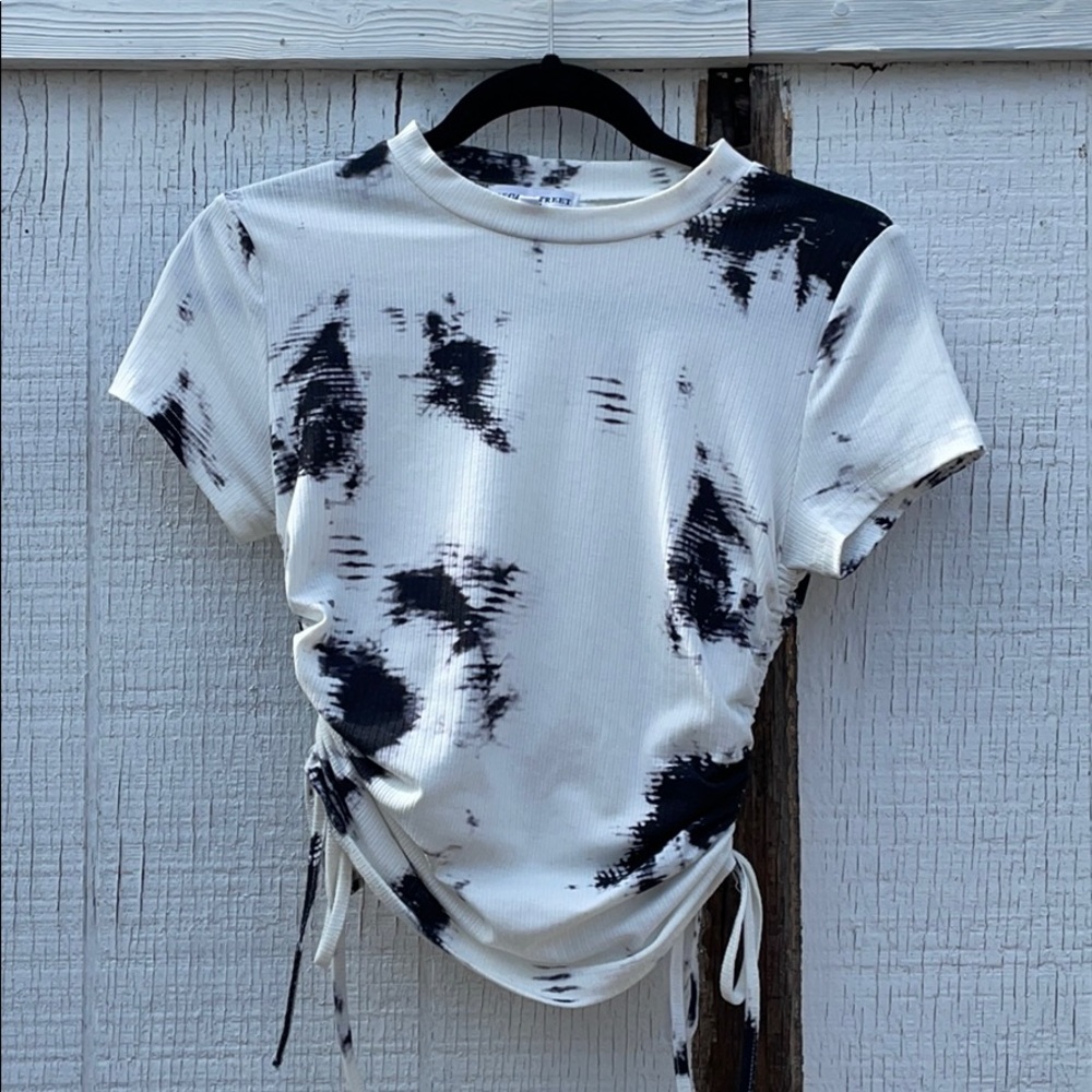 Tie-dye crop top